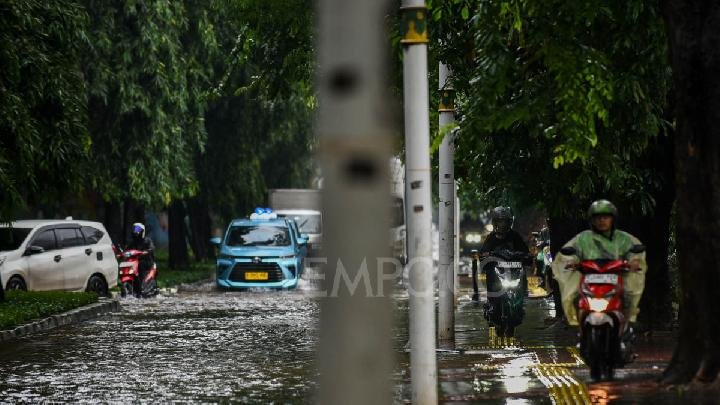 Banjir Jakarta Melanda 80 RT dan 23 Ruas Jalan Analisis