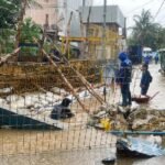 Banjir Petogogan Tanggul Kali Krukut Jebol 66 RT Tergenang Gubernur