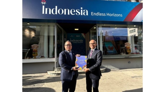 Buku Rasa Bhayangkara Nusantara Jadi Senjata Diplomasi Indonesia di WEF