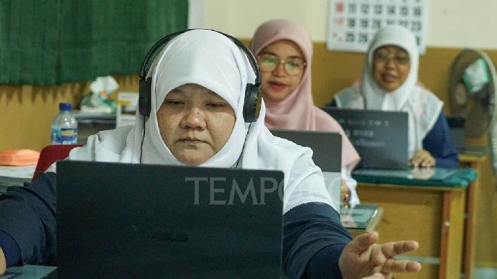 Jakarta Terpaksa Beralih ke Pembelajaran Daring Dinas Pendidikan Menanggapi Cuaca