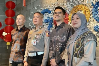 Google Maps navigation interface on a smartphone dashboard showing real-time traffic updates during the 2026 Indonesian Mudik homecoming season.