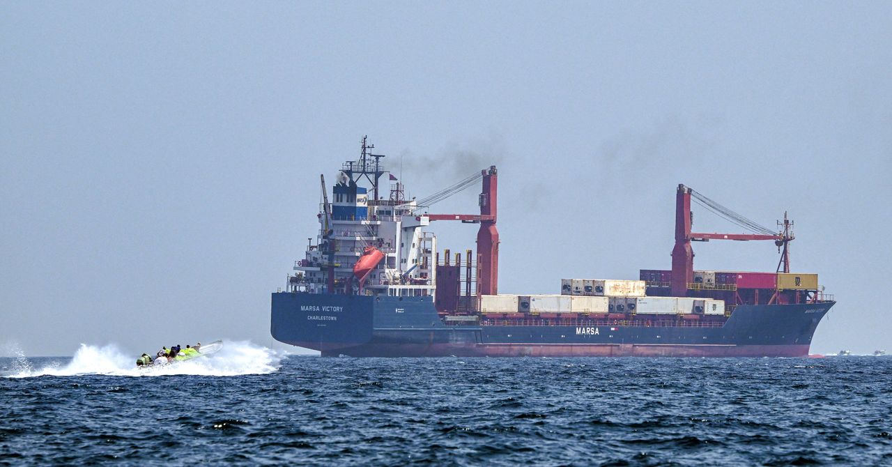 Digital map showing cargo ships in the Gulf region experiencing critical maritime GPS attacks and AIS disruptions.